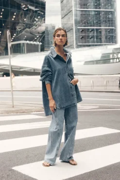 ASHTON CLASSIC BLUE DENIM SHIRT