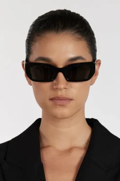 ELISA JOHNSON COOKIE IN GLOSS BLACK SUNGLASSES