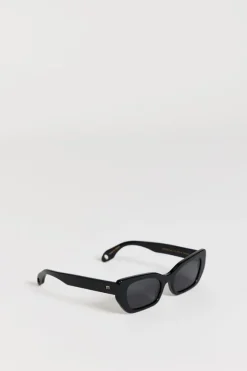 ELISA JOHNSON COOKIE IN GLOSS BLACK SUNGLASSES
