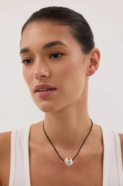 F+H SILVER HAMMERED BALL CHOKER