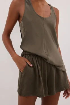 ISLA OLIVE SILK SHORT
