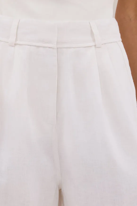 KAYLA WHITE LINEN BERMUDA SHORT