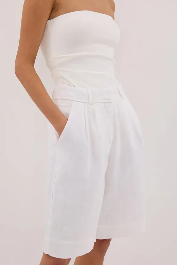 KAYLA WHITE LINEN BERMUDA SHORT