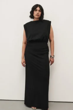 LIORA BLACK SLEEVELESS MAXI DRESS