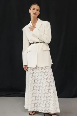 LIV CREAM BOYFRIEND BLAZER