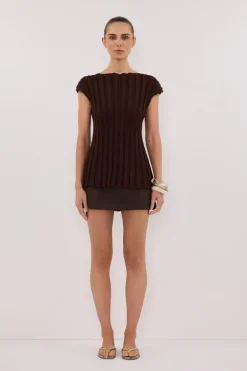 LOE CHOC SLEEVELESS KNIT TOP