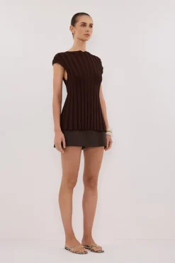 LOE CHOC SLEEVELESS KNIT TOP