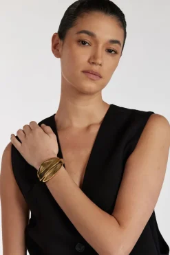MÉGA SIMONE GOLD CUFF BRACELET