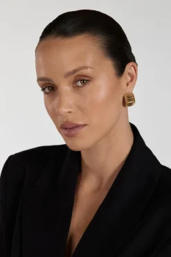 MÉGA STEP GOLD EARRING